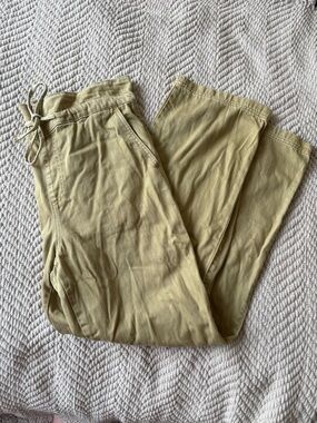 Universal Thread Women's Olive Green Drawstring Cargo Pants